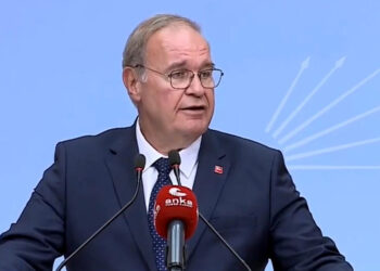 CHP'li Öztrak: Yenilenerek yerel seçimlere gidiyoruz