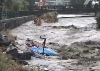 Çanakkale'de sağanak yağış etkili oldu