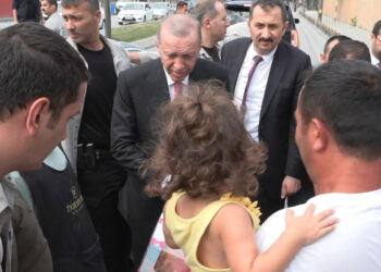 Cumhurbaşkanı Erdoğan vatandaşlarla sohbet etti