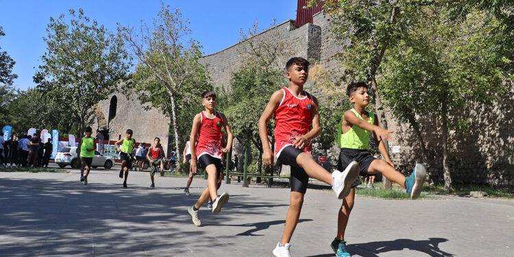 Diyarbakır’da Küçeler Koşusu düzenlendi