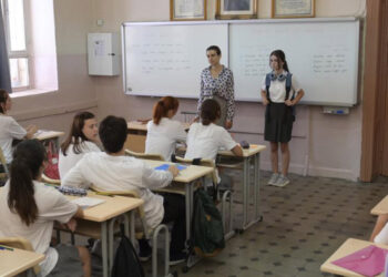 Dönence dizi seti, tarihi Namık Kemal Lisesi’ne konuk oldu