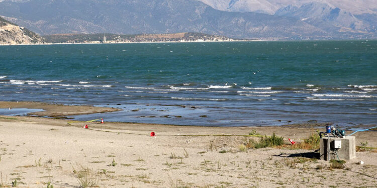 Eğirdir Gölü'nde el bombaları bulundu