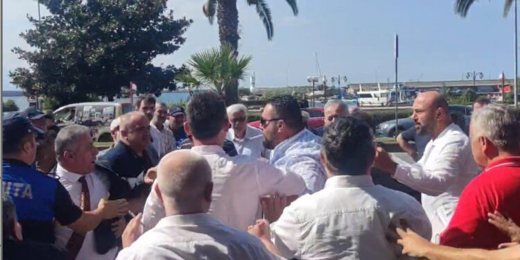 Ereğli Belediye Meclis toplantısı sonrası yumruklu kavga