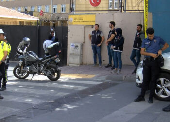 Esenyurt'ta okul çevresinde polis denetimi 