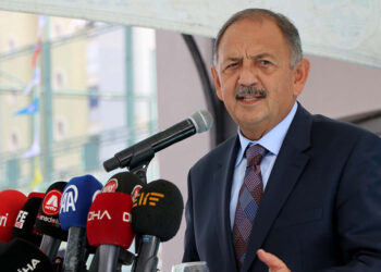 Evin yüksek olması yıkılmasına sebep değil