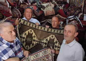 El dokuması halıcılık can çekişiyor