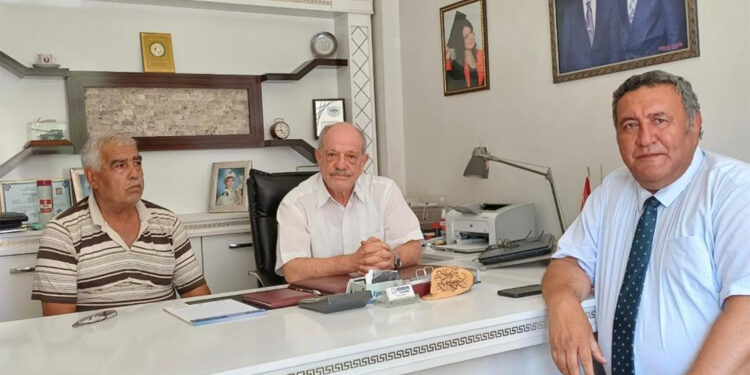 Kira ödeyemediği için akrabalarında ayrı ayrı yaşayan eşler var