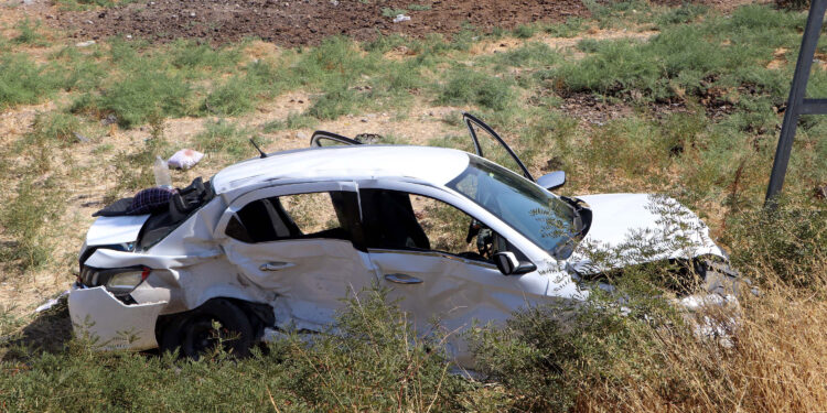 Gaziantep'te otomobille hafif ticari araç çarpıştı: 7 yaralı