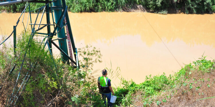 Gediz Nehri'ndeki kirlilik, 4'üncü dereceye ulaştı