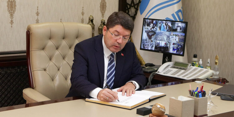 Hakim ve savcı yardımcısı alımı sınavı 23, 24 aralık'ta