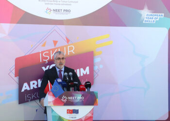 'İŞKUR Yol Arkadaşım' kampanya TIR'ı yola çıktı