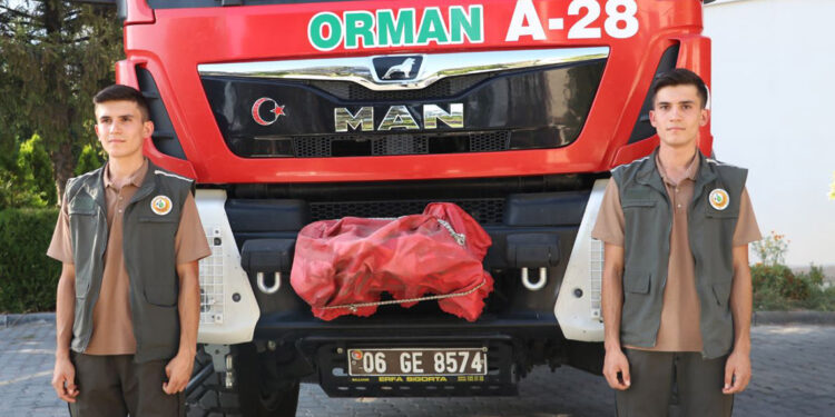 İkiz orman muhafaza memurları