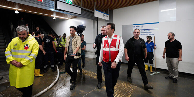 İmamoğlu Başakşehir'de inceleme yaptı