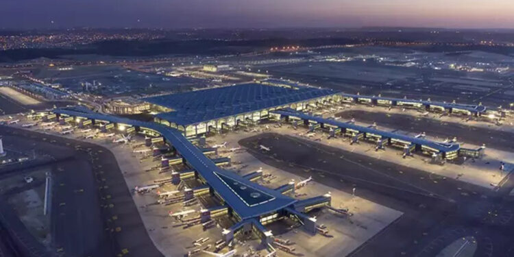 İstanbul Havalimanı, yolcu trafiği artışında zirvede