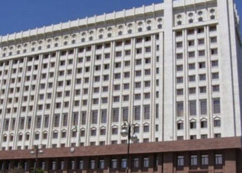 Karabağ'daki Ermenilere 60 ton yakıt gönderildi