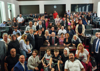 Kılıçdaroğlu engelli vatandaşlarla buluştu