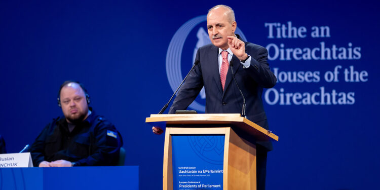 Kurtulmuş Dublin'de Avrupalı mevkidaşlarına hitap etti