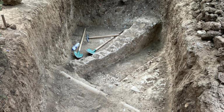 Kyzikos'taki enerji nakil hattında arkeolojik kalıntılar bulundu