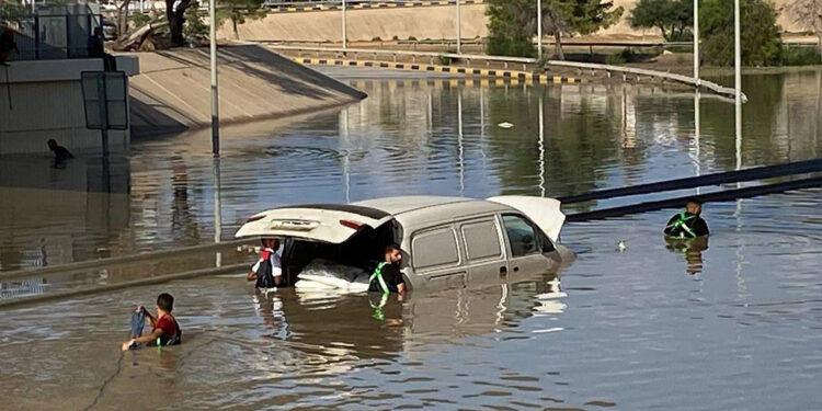 Libya'da sel felaketi: 10 bin kayıp var