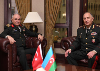 Metin Güra, Azerbaycan Genelkurmay Başkanı ile görüştü
