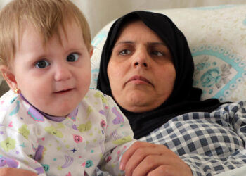'Mucize Bebek' Vatin'in annesi ile yaşam mücadelesi