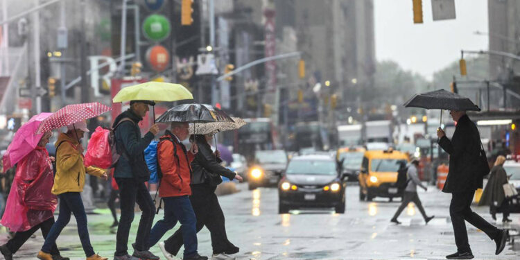 New York'ta su baskınları nedeniyle OHAL ilan edildi