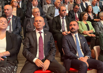 Ortaklık yaptığımız isimler CHP'yi dizayn etmeye çalışıyor