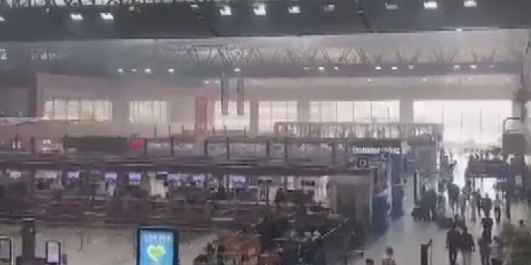 Sabiha Gökçen Havalimanı'nda duman paniği