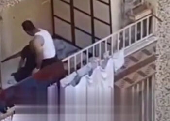 Şanlıurfa’da balkonda felçli hastaya şiddete gözaltı