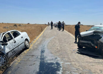 Şanlıurfa'da otomobille kamyonet çarpıştı: 9 yaralı