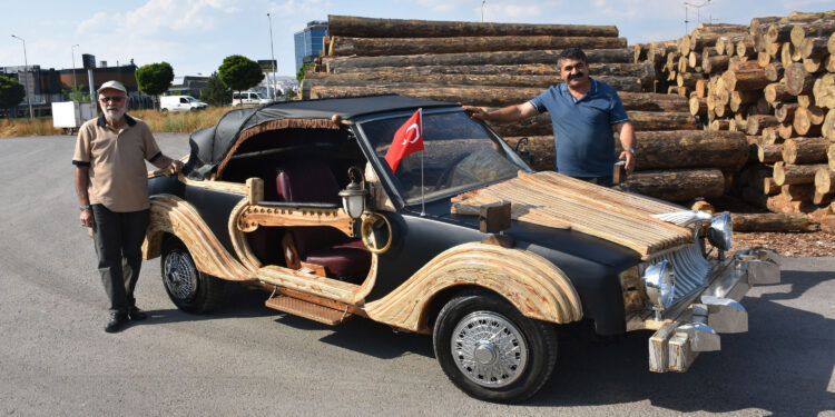 Saz yapımında kullanılan ağaçlarla otomobil yaptılar