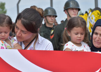 Şehit Astsubay Ünal Sipahi, toprağa verildi