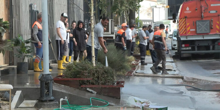 Selin vurduğu mobilyacılar sitesinde büyük zarar