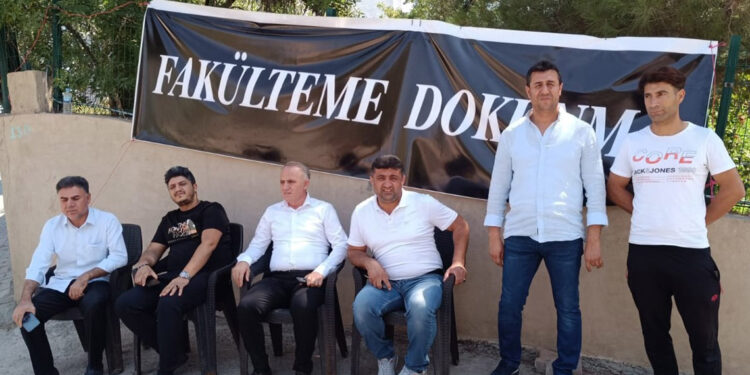 Şırnak'ta 'Fakülteme dokunma' eylemi