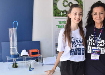 TEKNOFEST'te Bilfen öğrencileri çevreci projelerini sergiledi