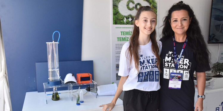 TEKNOFEST'te Bilfen öğrencileri çevreci projelerini sergiledi