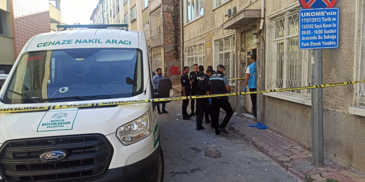 Tartıştığı annesini öldürdü