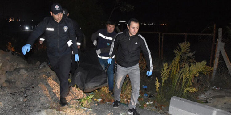 Tartıştığı kız arkadaşını bıçaklayarak öldürdü