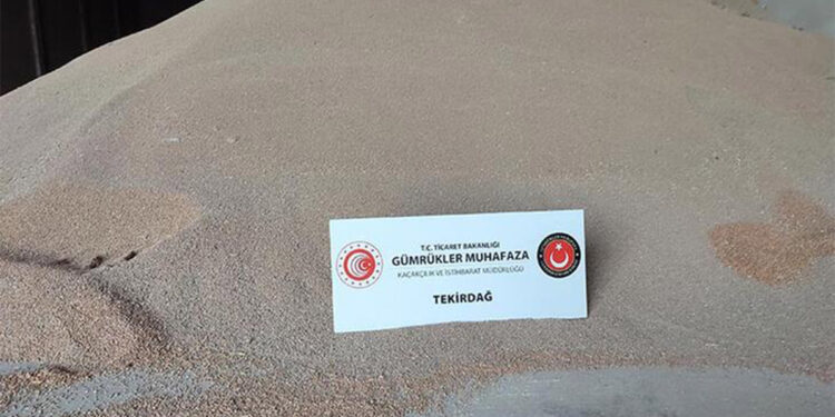 Tekirdağ'da 84 ton kaçak ekmeklik buğday ele geçirildi