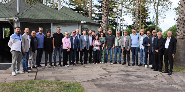 Trabzonspor'un yeni tüzüğü spor basınıyla tartışıldı