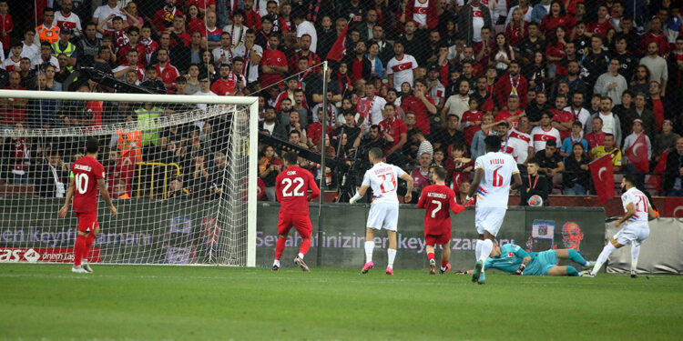 Türkiye-Ermenistan: 1-1