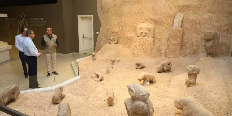 Türkiye'nin ‘en büyük müzesi’nde, sel temizliğine devam