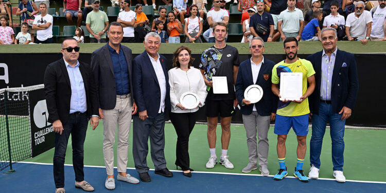 Uluslararası Tenis Turnuvası’nda şampiyon Damir Dzumhur