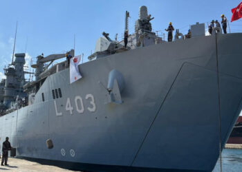 Yardımla yüklü TCG Bayraktar ve TCG Sancaktar, Libya’da