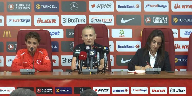 A Milli Kadın Futbol Takımı Litvanya maçına hazır