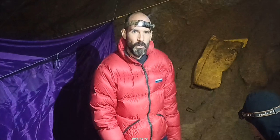 2 Eylül'de 1200 metre derinlikte mide rahatsızlığı geçiren ABD'li araştırmacıyı kurtarma planı adım adım hazır.