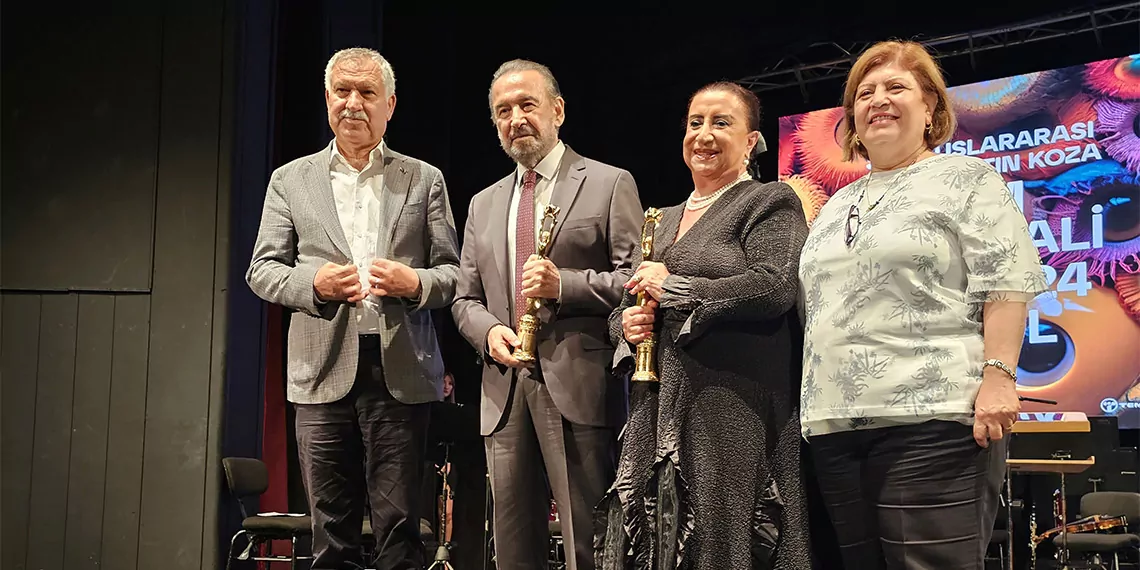 Adana altın koza film festivali'nin onur ödülleri sahiplerini buldu