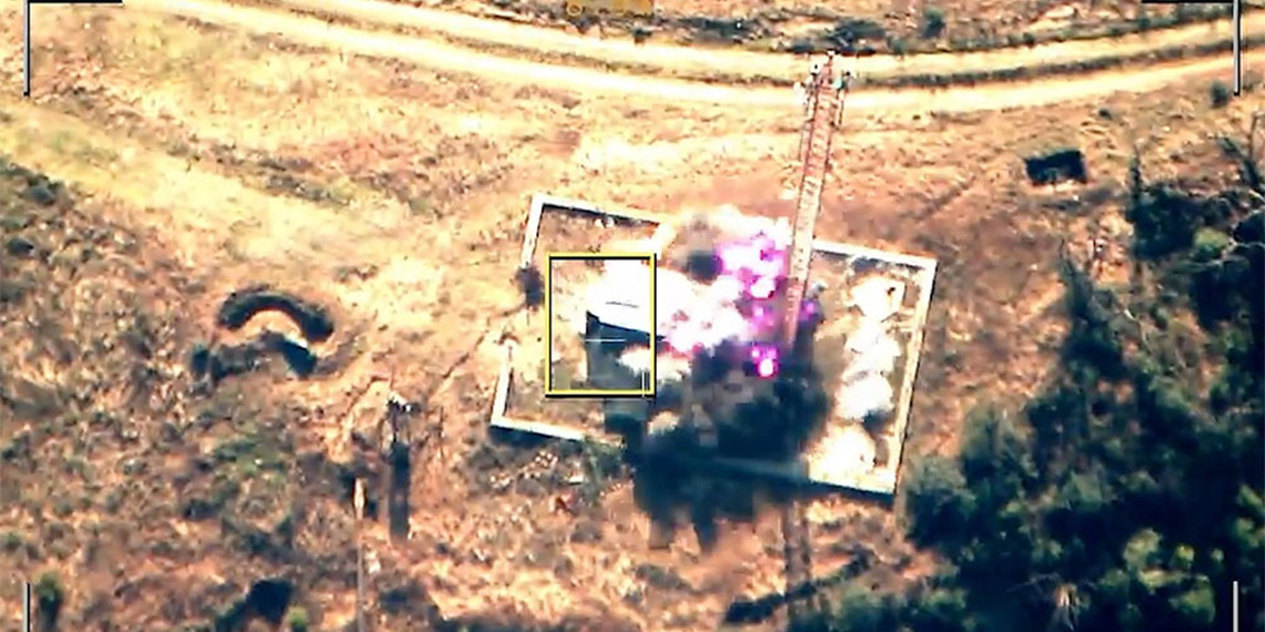 Azerbaycan Cumhurbaşkanı İlham Aliyev, "Silahsızlanma gerçekleşir ve silah bırakılırsa operasyonu durdururuz" dedi.