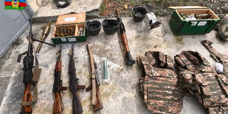 Karabağ'da silah ve mühimmat ele geçirildi