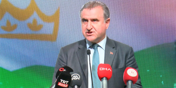 Bakan Bak, Tacikistan milli günü resepsiyonuna katıldı